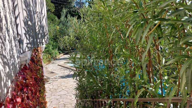 Maison à VILLENEUVE-LES-AVIGNON