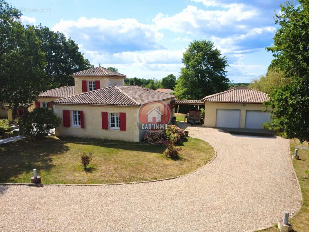 Maison à GAGEAC-ET-ROUILLAC