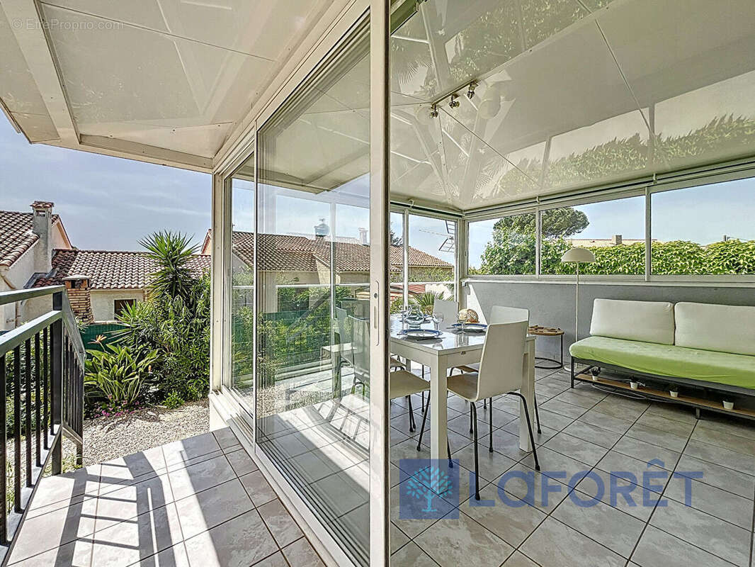 Appartement à SIX-FOURS-LES-PLAGES