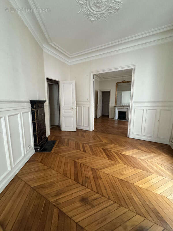 Appartement à PARIS-6E