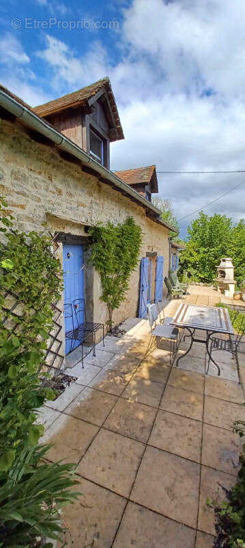 Maison à VAILHOURLES