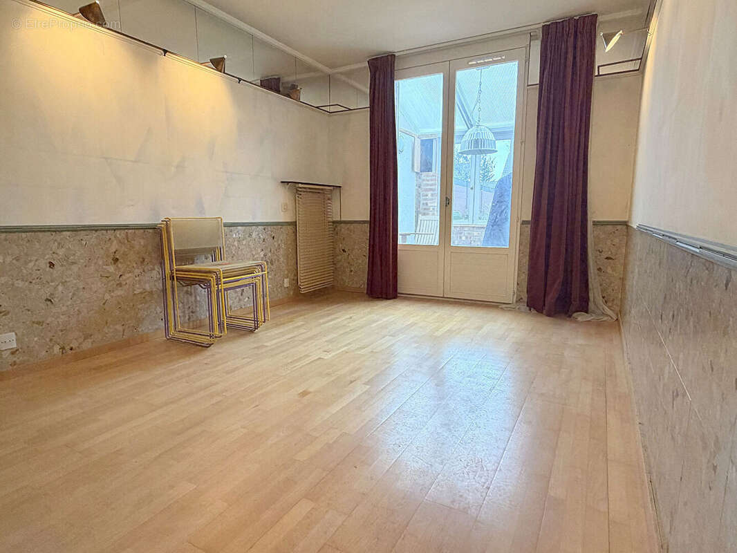 Maison à MONTIGNY-LE-BRETONNEUX