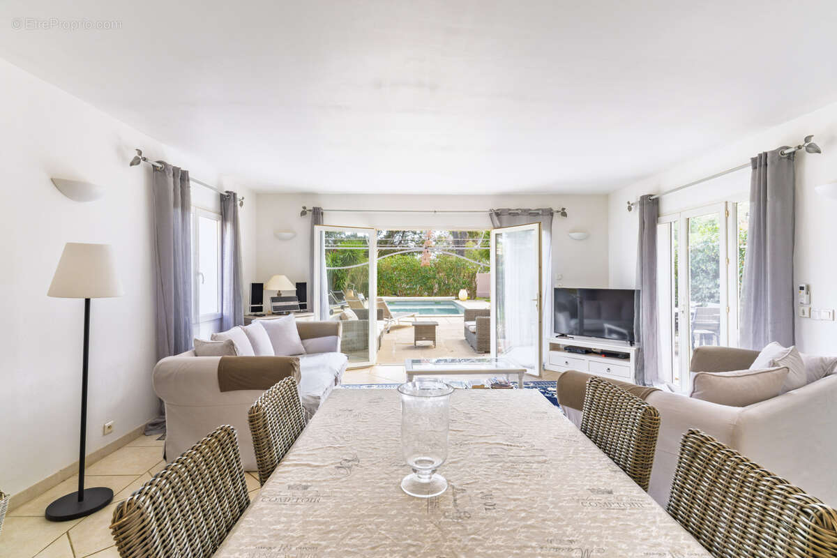 Maison à CAVALAIRE-SUR-MER