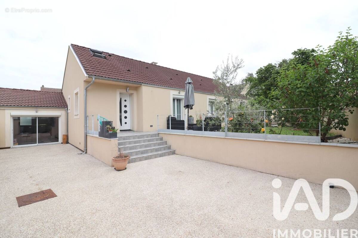 Photo 1 - Maison à CHAMPAGNE-SUR-SEINE