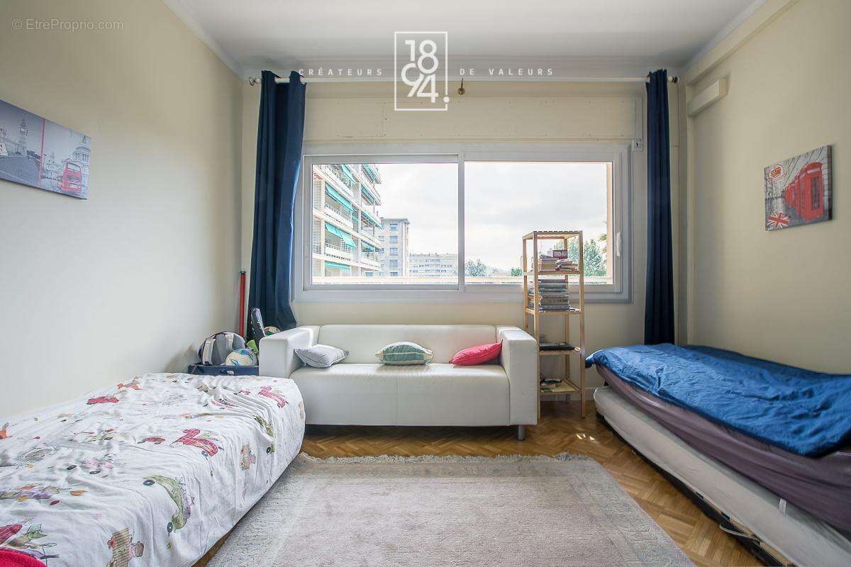 Appartement à MARSEILLE-8E