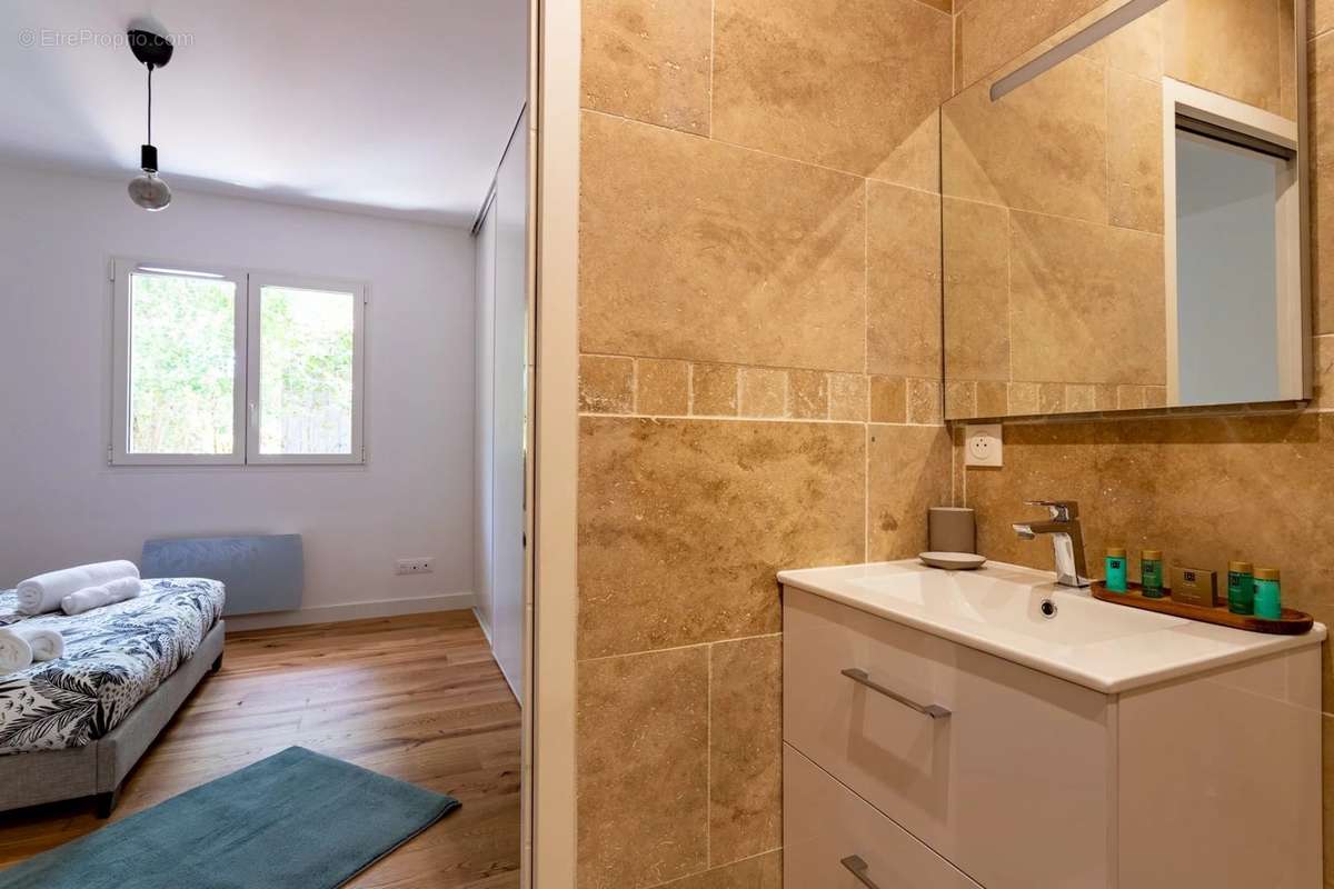 Appartement à LE BOUSCAT