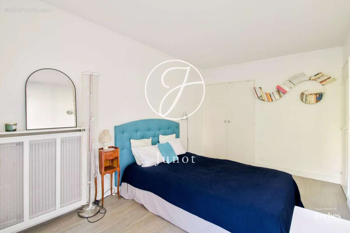 Appartement à LE MESNIL-LE-ROI