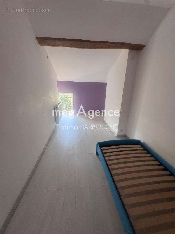 Ensemble de deux appartements côte à côte avec garage, parkings et jardin - photo 7