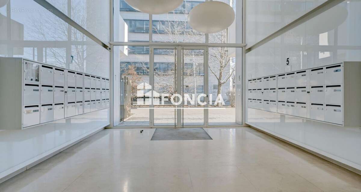 Appartement à ISSY-LES-MOULINEAUX