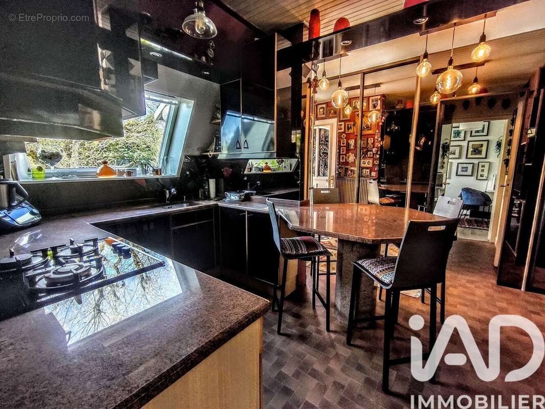 Photo 6 - Maison à SAINTRY-SUR-SEINE