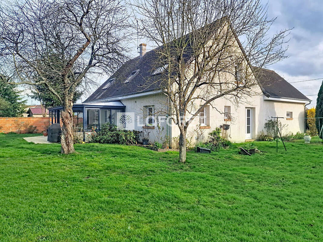 Maison à SAINT-SEBASTIEN-DE-MORSENT