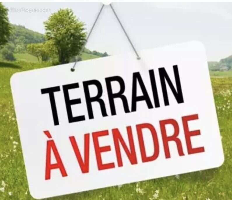 Terrain à LA BAZOGE