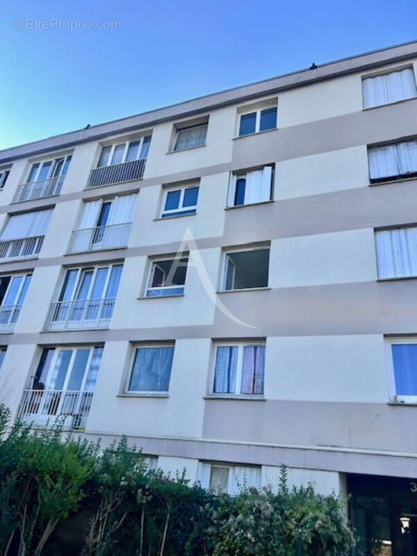 Appartement à LE BLANC-MESNIL