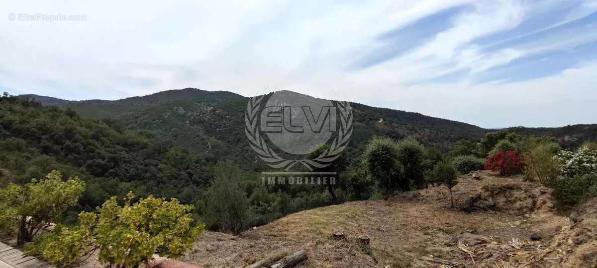 Maison à PLAN-DE-LA-TOUR