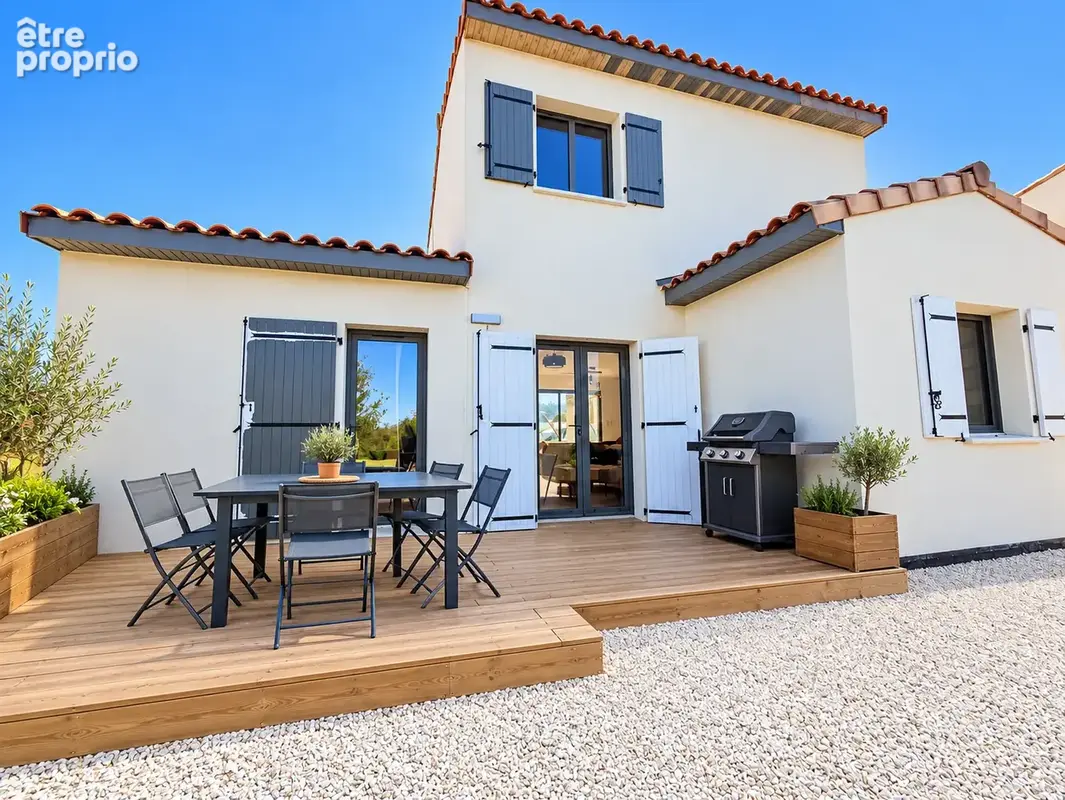 Maison 4 pièces 90 m² · à Villevieille · 90 m² · 336 000 €