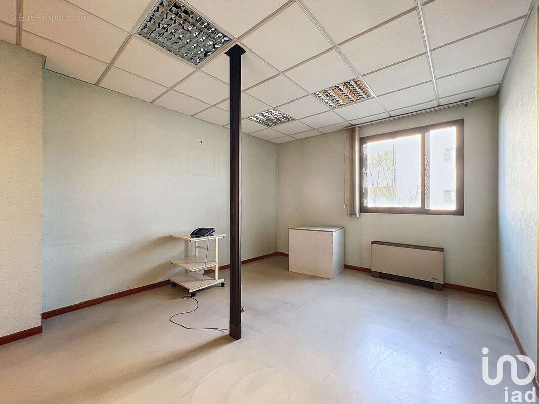 Photo 2 - Commerce à MILLAU