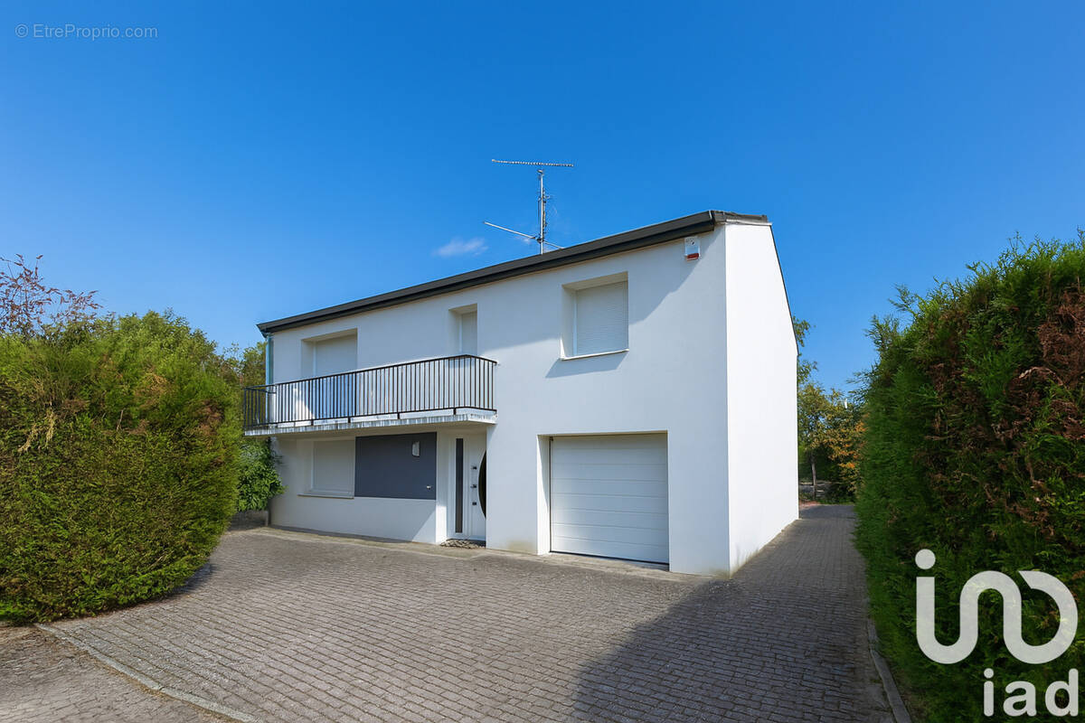 Photo 1 - Maison à BOUZONVILLE