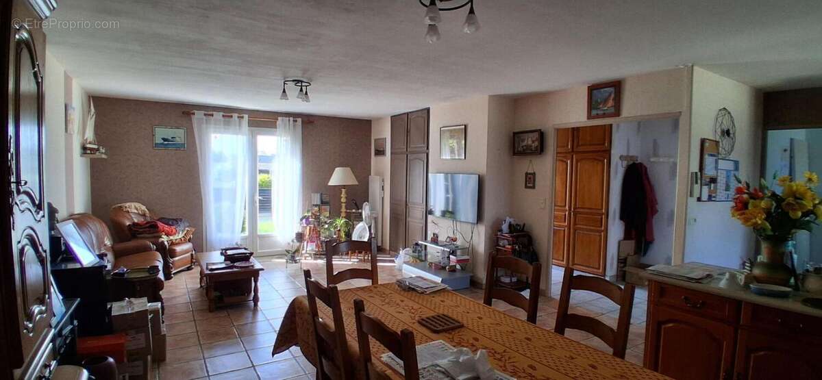 Maison à CORDEMAIS