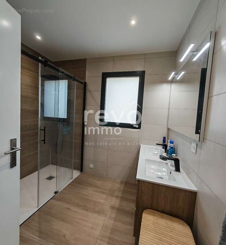 Maison à VILLARS-LES-DOMBES