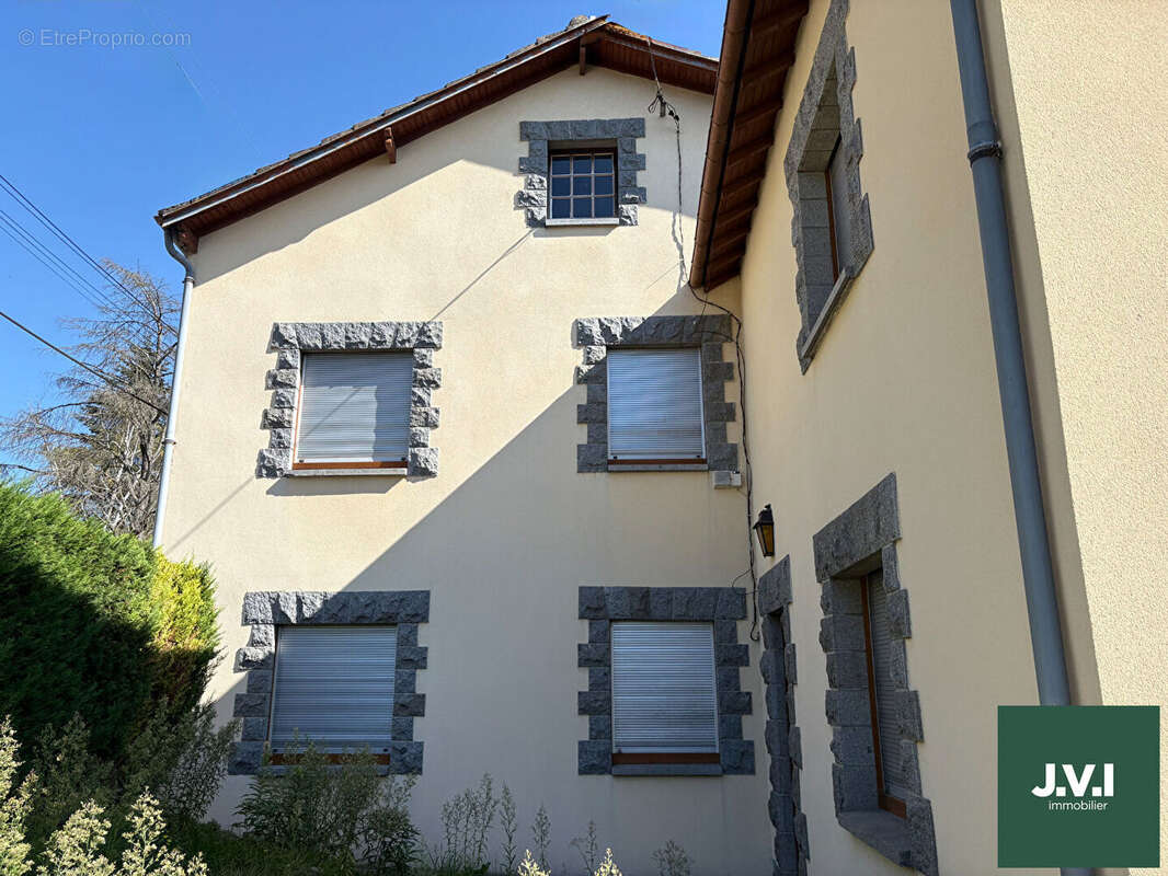 Maison à MONTMORENCY