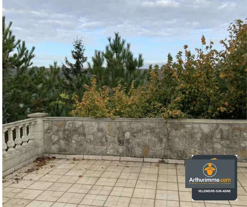 Maison à LONGUEVAL-BARBONVAL