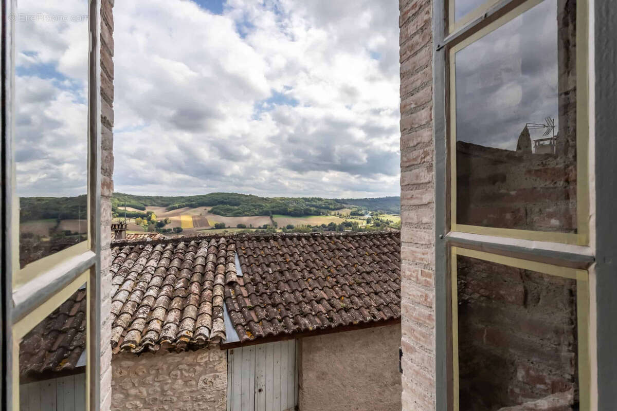 Village house to renovate - photo 4