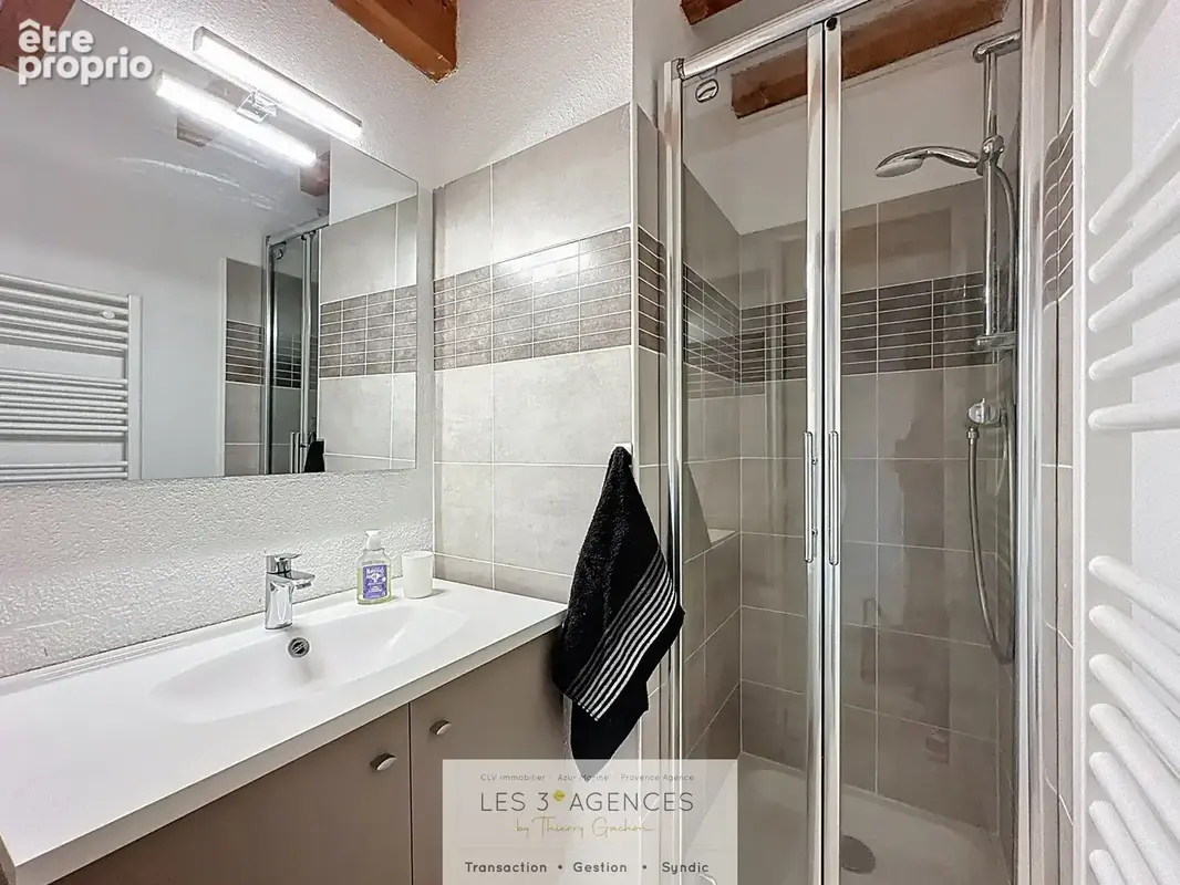 Joli Duplex 31.69m2 - Terrasse - Parking - La Croix Valmer - photo 8