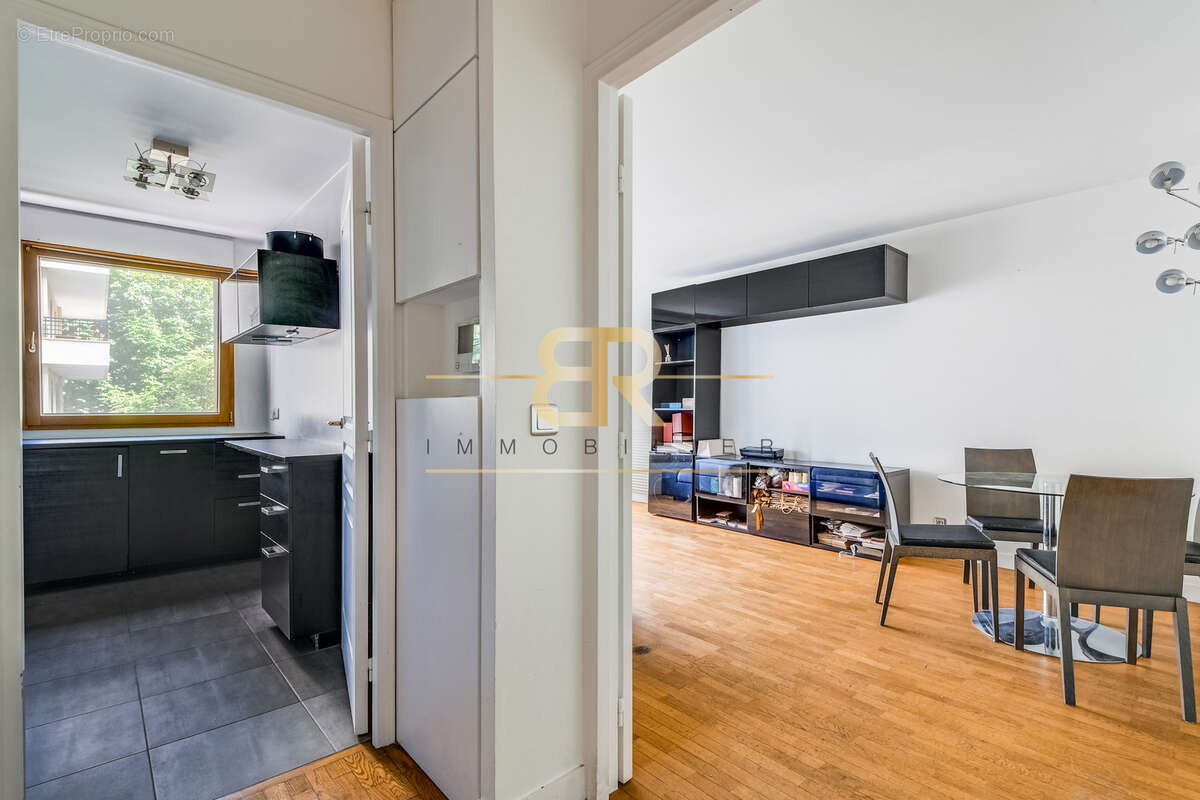 Appartement à LEVALLOIS-PERRET