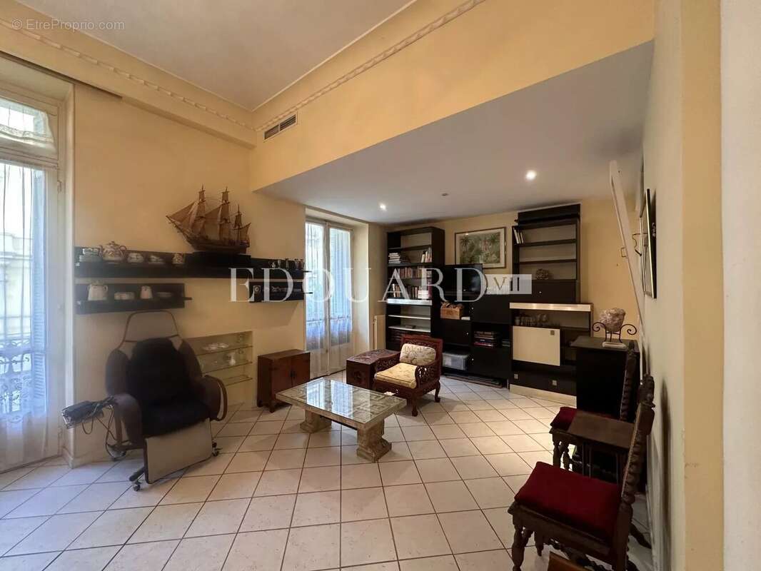 Appartement à MENTON