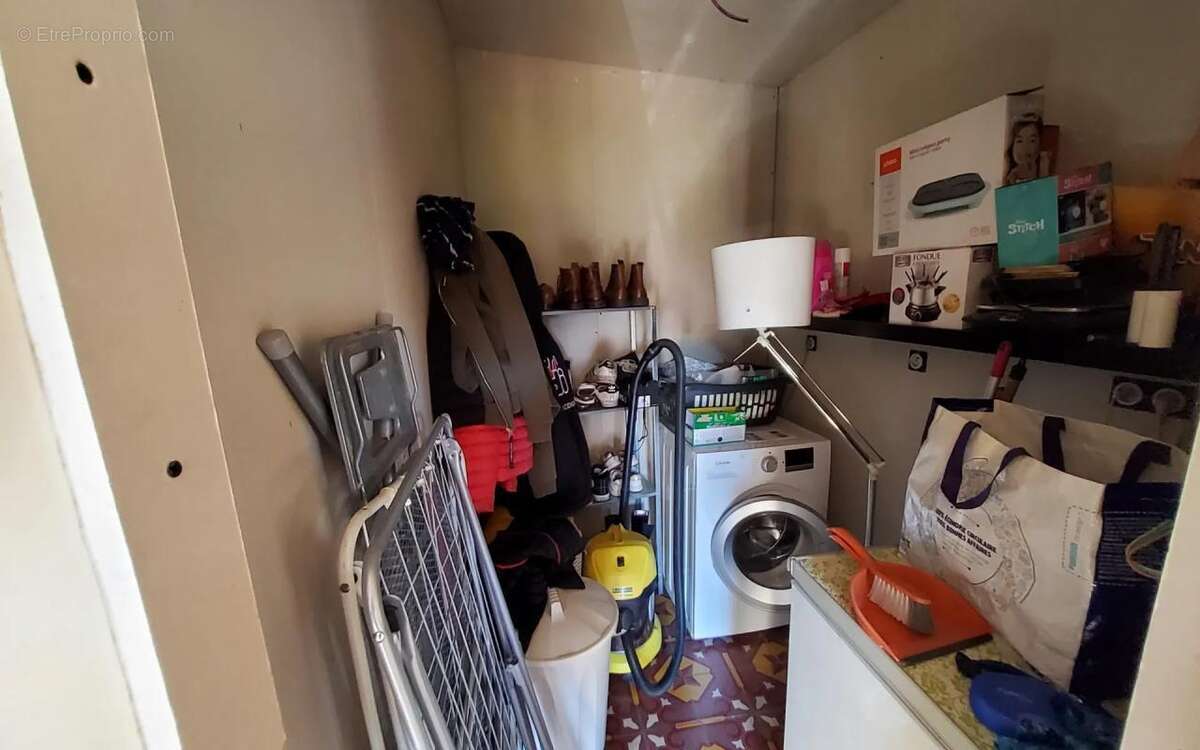 Maison à SAINT-BRES