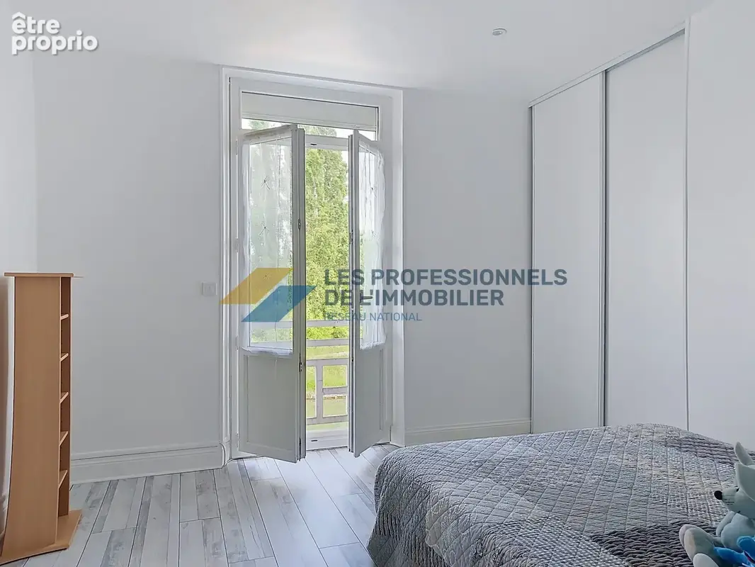 Jolie meulière au coeur de Montargis / sans travaux - photo 11