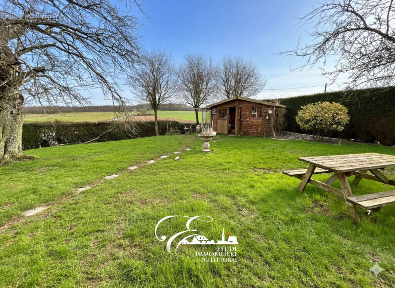 Maison à BAYENGHEM-LES-EPERLECQUES