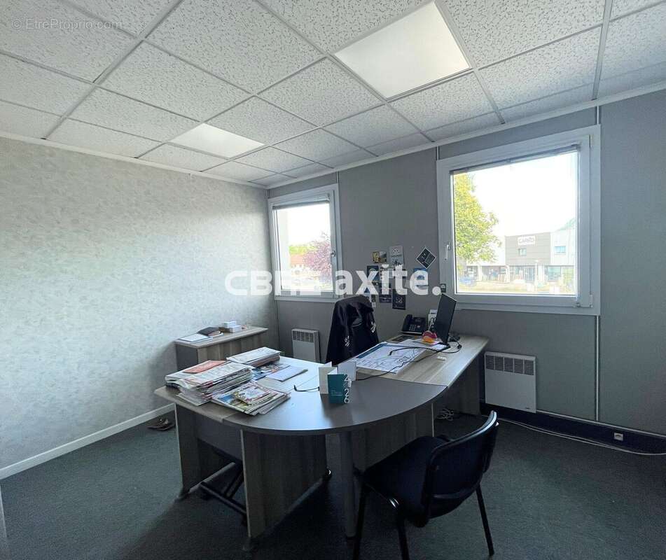 Commerce 91 m² à Meythet  - photo 5