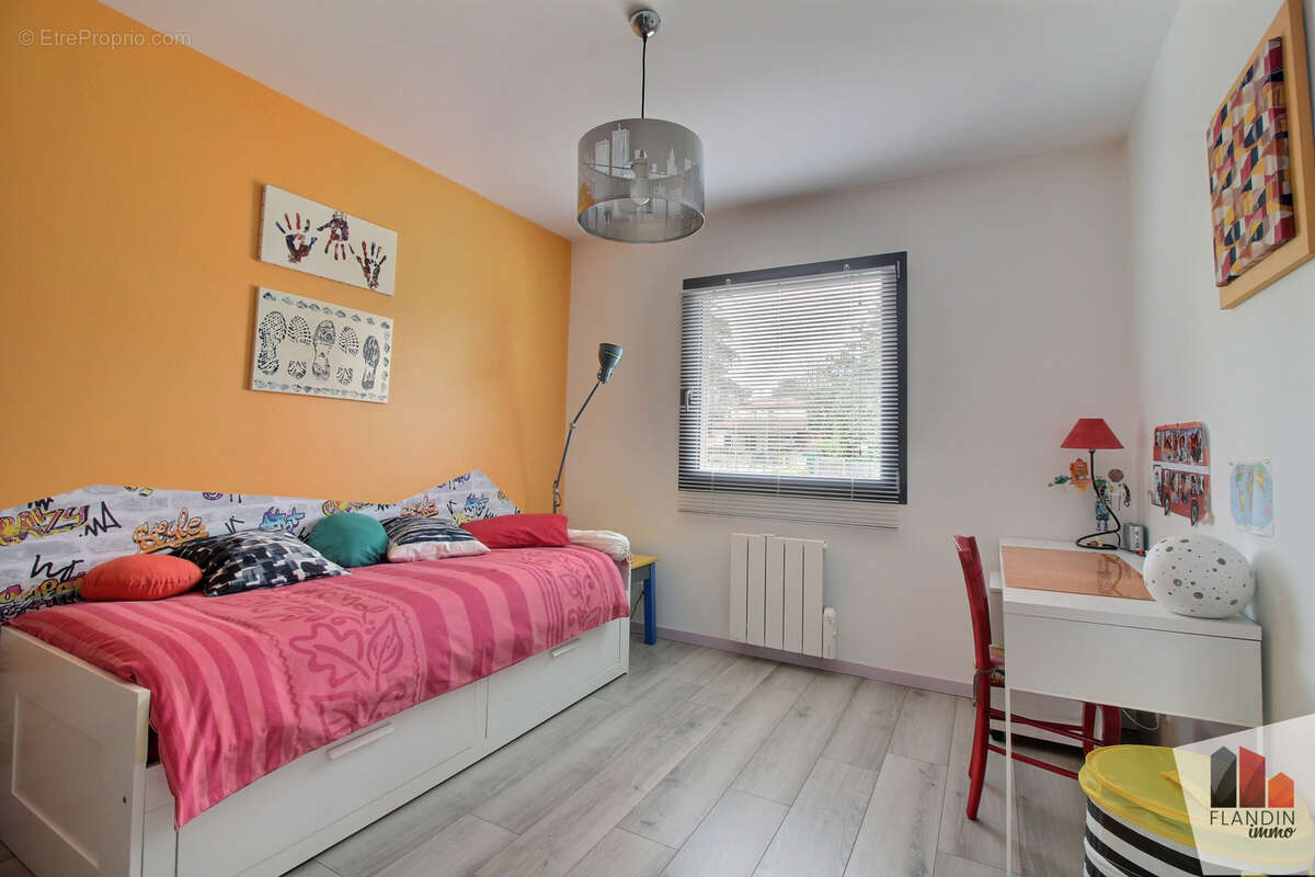 Maison à CHARLY