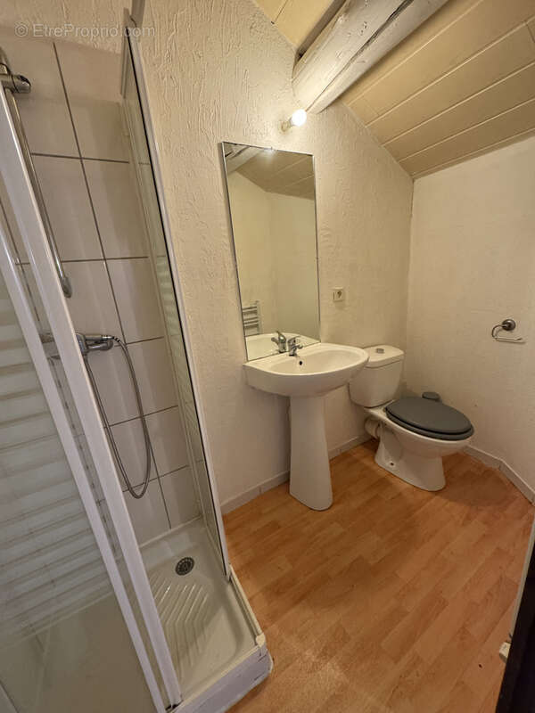 Appartement à SAINT-JUST-SAINT-RAMBERT
