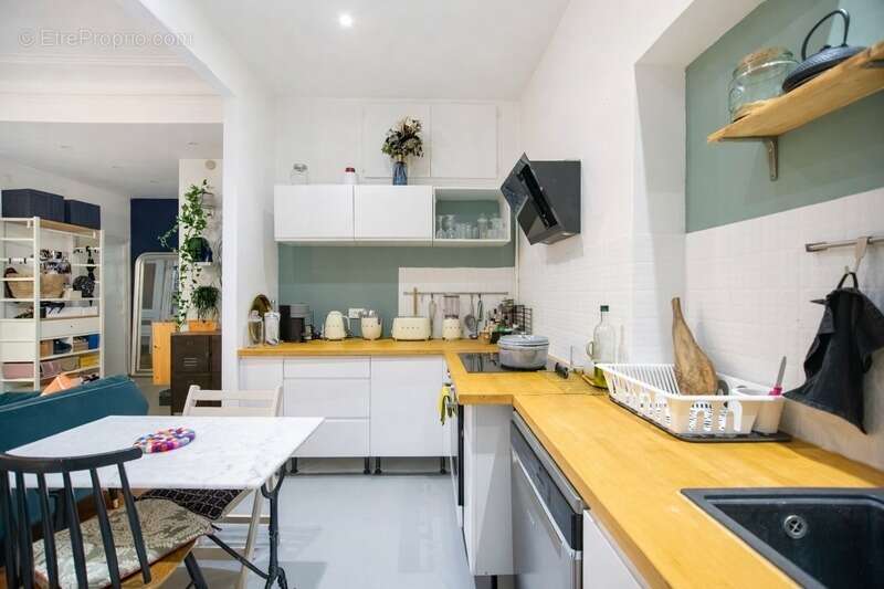 Appartement à MARSEILLE-1E