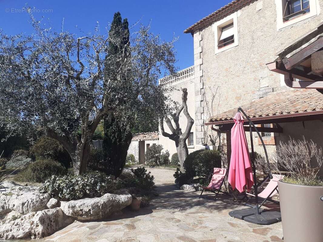 Maison à LIGNAN-SUR-ORB