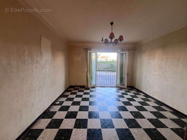 Appartement à PEYROLLES-EN-PROVENCE