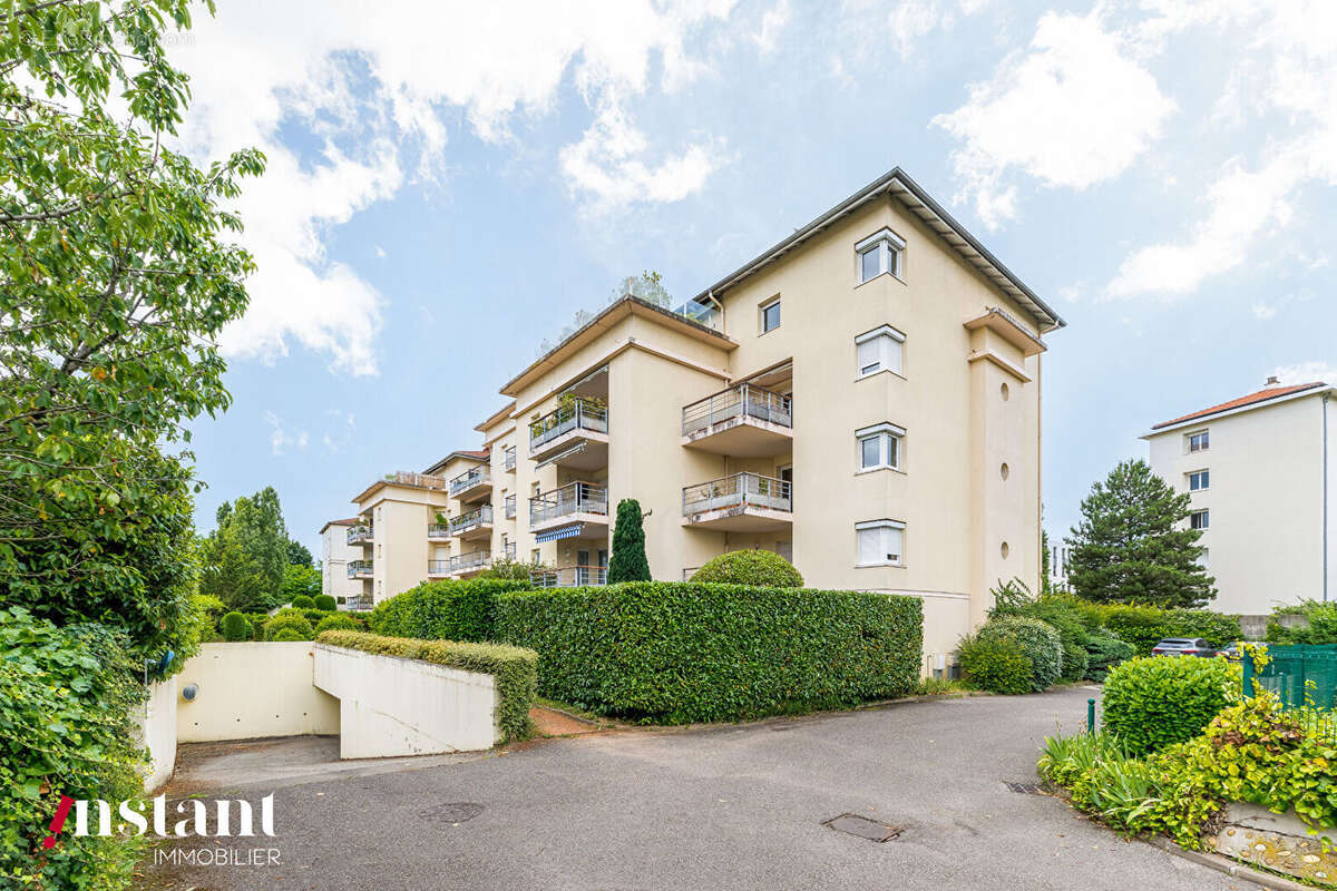 Appartement à TASSIN-LA-DEMI-LUNE