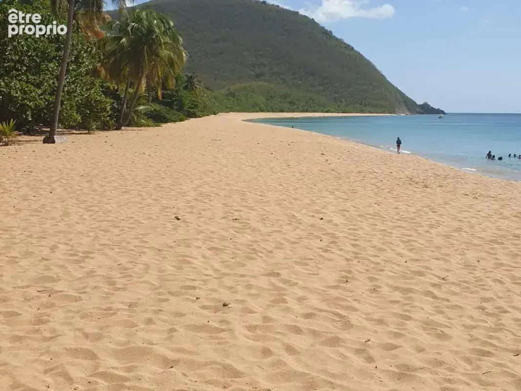 Photo Terrain à Deshaies au prix de 1 500 000€