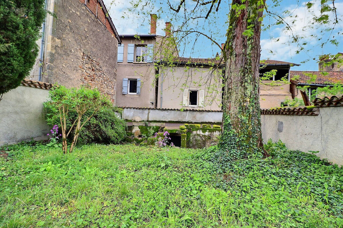 Maison à FIGEAC