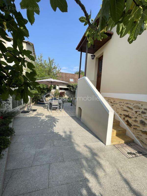 Pavillon familial sur Livry Gargan quartier Abbaye - photo 17