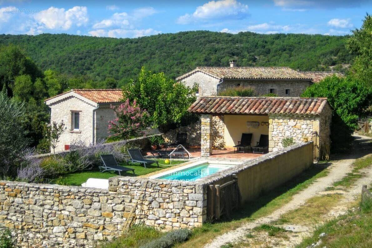 Maison à UZES
