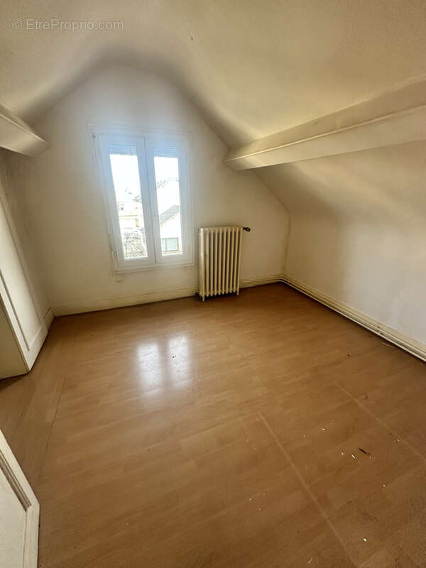 Maison à LES NOES-PRES-TROYES