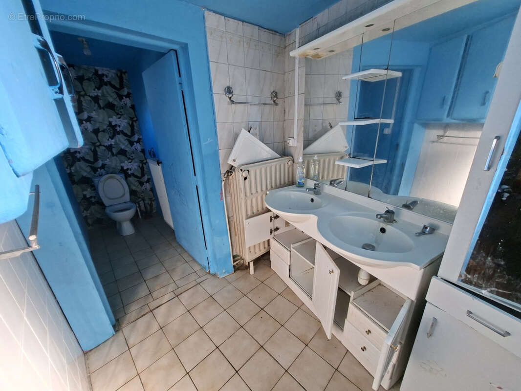 Maison à FEUQUIERES-EN-VIMEU