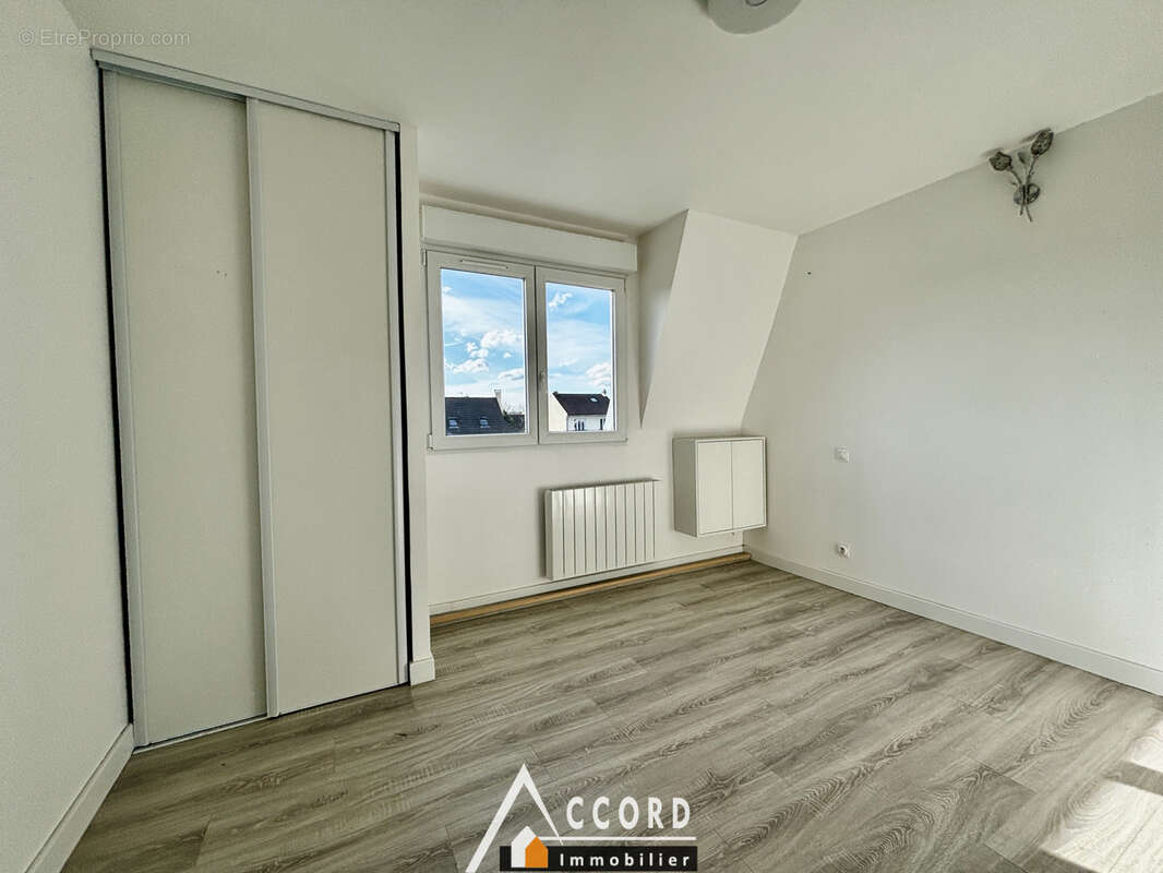 Maison à SARTROUVILLE