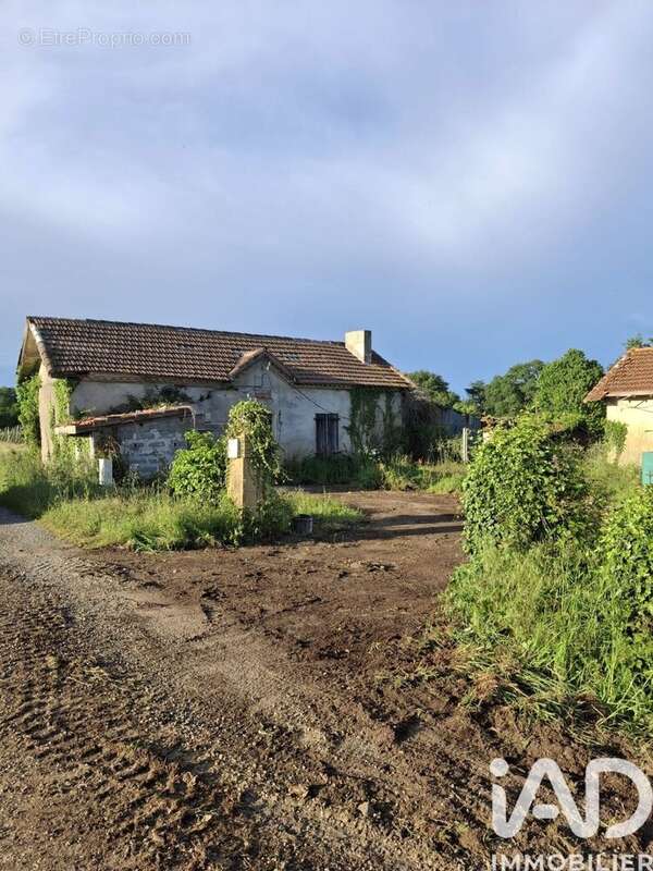 Maison 90 m² à Aurions-Idernes  - photo 7