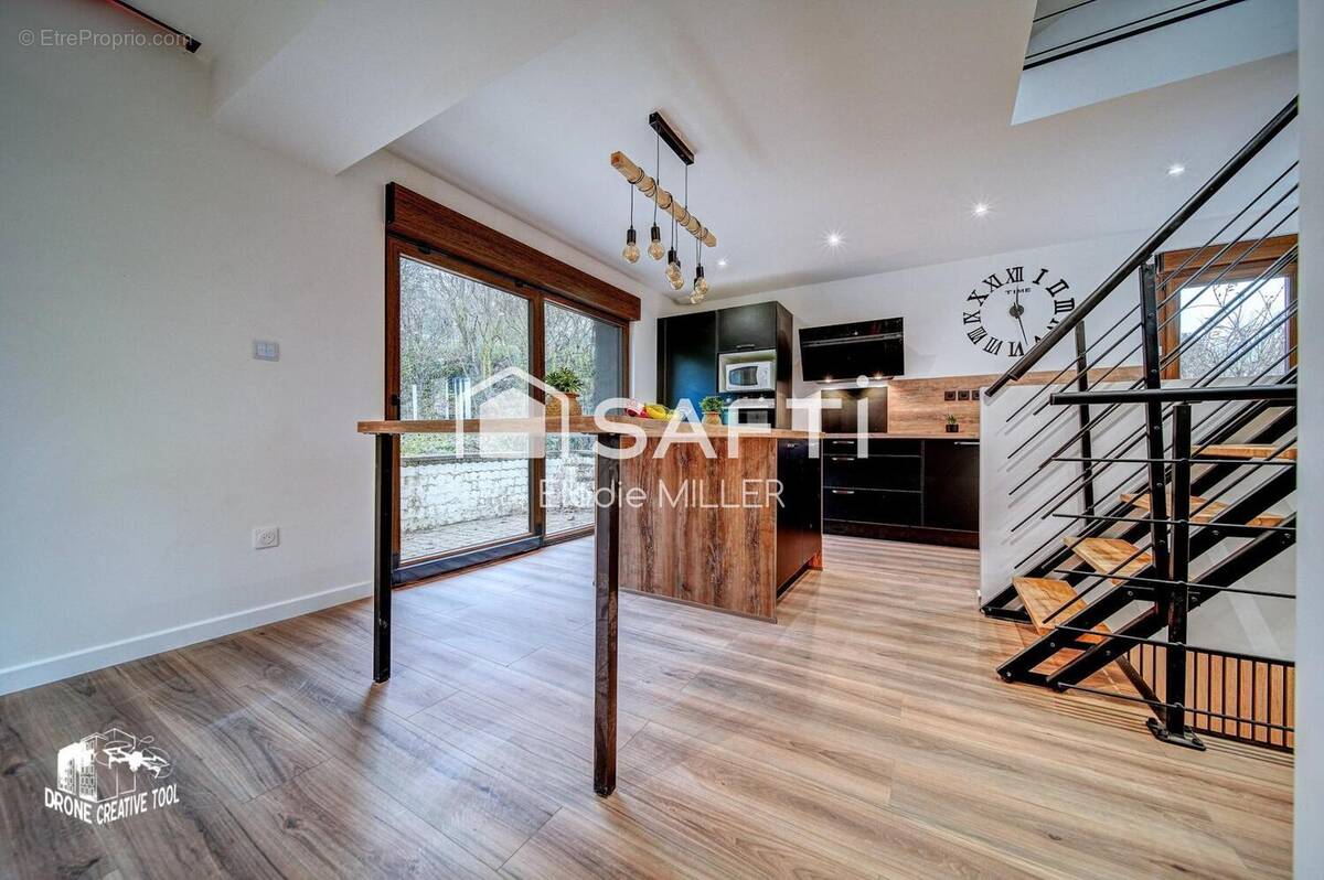 Photo 1 - Maison à LUDRES