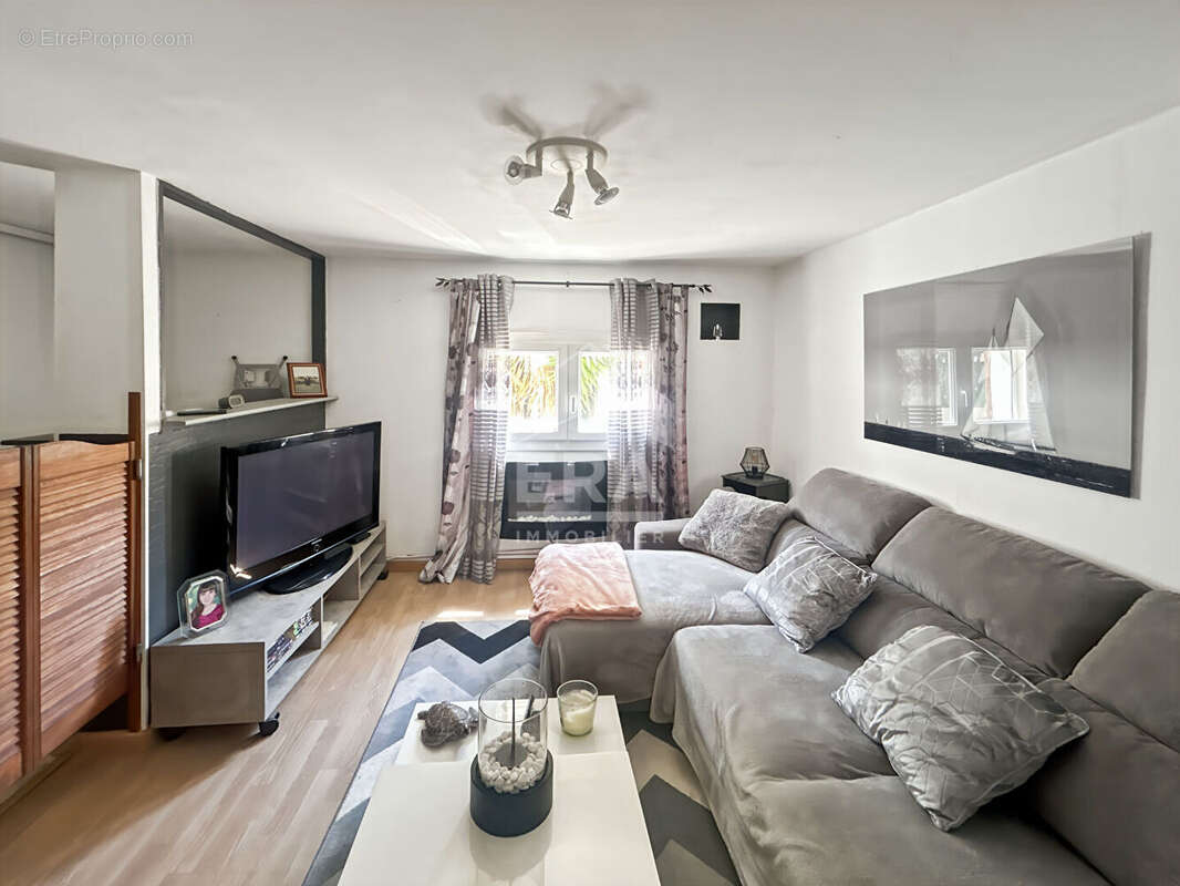 Appartement à PLAN-DE-CUQUES