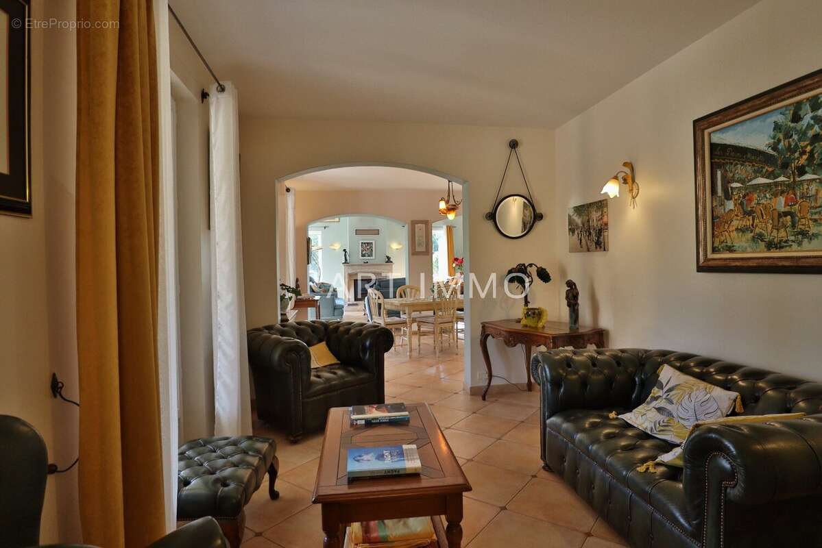 Propriete avec piscine et vues panoramiques - photo 9
